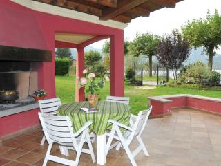 Idyllic cottage next to the beautiful Lake Idro - Crone - 0