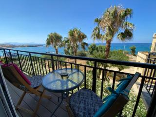 At the Beach! +10min= port¢er. - Chania - 4