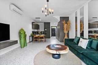 Sunny Nelayan Villa by Betterplace - Canggu - 5