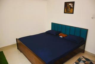 Blue Beds Homestay, Exotic 2BHK AC House - Jabalpur - 1