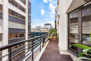 Penthouse Living Premium Location - 1