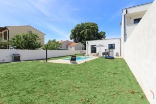 New modern villa Relax with private pool near the town and beach by WiiBuk - Šišan - 7