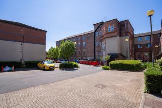 Ensuite Bedrooms with Shared Kitchen and Apartments at Simpsons Hall in Nottingham - Nottingham - 1