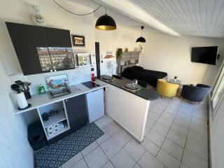 Studio - Vue Mer - Grande Terrasse - Tolone - 5
