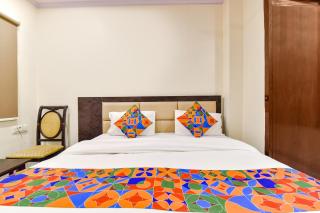 FabHotel Golden Leaf Mansarover - 4