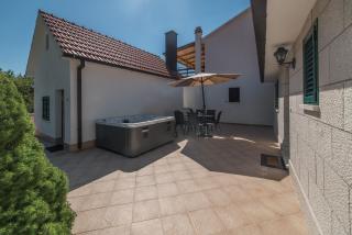 Country House Dumančić with nice garden and hot tub - Lovreć - 7