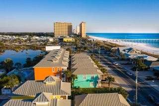 Across Street from Beach - Close to Pier Park - Sleeps 6! - Panama City Beach - 7