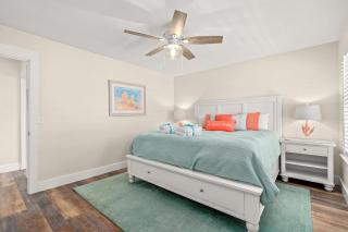 140 Feet To White Sandy Beaches! Newly Renovated! Pool! Grill! - Panama City Beach - 3