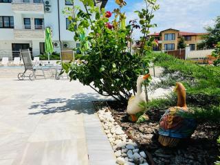 Luxury apartment in Emerald Hills - 5