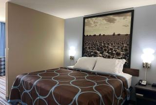 Super 8 by Wyndham Independence KS - Independence - 1