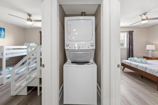 Welcome to Dolphin Fun B, BRAND NEW Duplex Walk to the Beach - Panama City Beach - 7