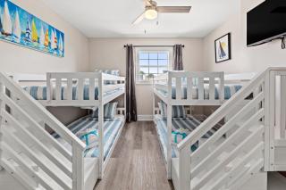 Welcome to Dolphin Fun B, BRAND NEW Duplex Walk to the Beach - Panama City Beach - 5