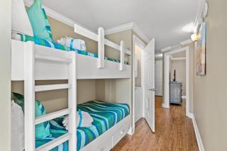 Right Across The Street From Pier Park! 2 Pools Overlooking Gulf!Next To Pier - Panama City Beach - 9