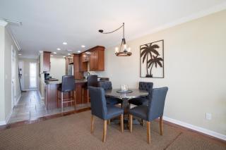 Directly On The Beach! First Floor Sundeck! Near Pier Park! Sleeps 6! - Panama City Beach - 8