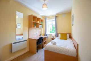 105 - Lovely Townhouse By Shortstays - 6