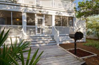 A Seaside Beauty! Book Now - Lot of Outdoor Living Space - Santa Rosa Beach - 8