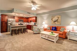 Gorgeous 1-Bed 2-Bath condo with Gulf View! Pools On-Site! Walk To The Beach! - Panama City Beach - 2