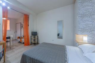 Mandala Central & Comfy Studio - Bolonia - 4
