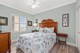 Corner Unit! Wall To Wall Ocean Views! Close To Pier Park! - Panama City Beach - 3