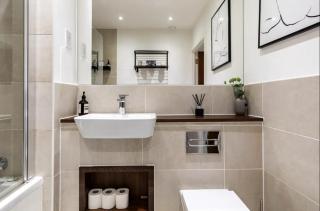 Modern 1 bed l City views l Work Space - Londra - 7