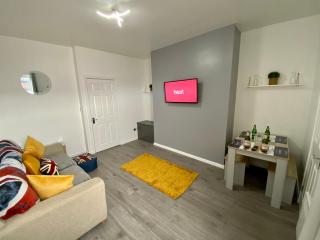 Contractors House-Welcomes All - South Shields - 9