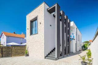 Studio apartments Villa Valla - free bikes - 1