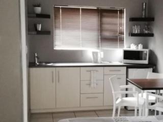 Andela Guesthouse - Bloemfontein - 5