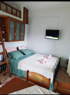 Chris & Mary Comfort Rooms (country house) - Nea Iraklia - 0