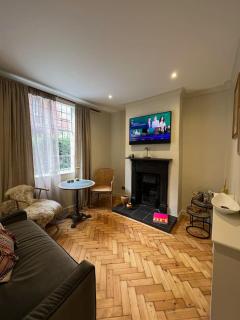 Luxury London English Charm - 8