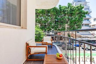 Designed 2BR apartment over Dizengoff square - Panoramic View - Tel Aviv - 7