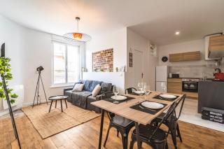 Immeuble spacieux - hyper centre - 15 couchages - Reims - 5