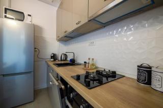 Red Luxury Apartment Lake On - Mamaia - 2