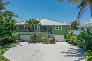 Large Family sized Ocean view home on a Island! - Fort Pierce - 0