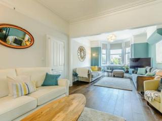 Walpole FRONT House sleeps 13-15 - Margate - 9