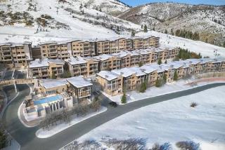 AP2752 Ski In-Ski Out Townhome - 3