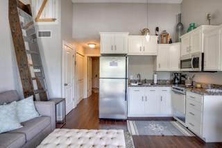 Condo with Community Pool and Boat Ramp in Osage Beach - Osage Beach - 9