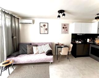 Sky Apartment Comfy Suite Pereca - Varsavia - 0