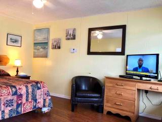 Lakelawn B&B and Motel - Yarmouth - 1