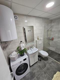 Nightingale's Signature Suite - 9