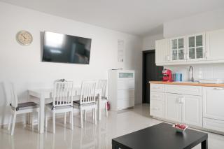 Apartments Zanic with private swimming pool and sea view - Starigrad-Paklenica - 4