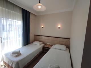 AYHAN OTEL - Çeşme - 2