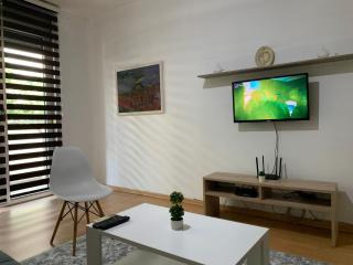 Lungro's Square Apartment - Skopje - 5