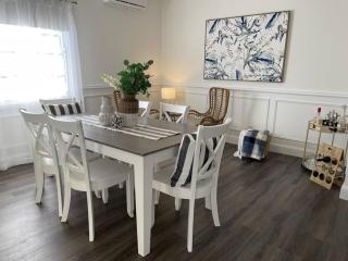 Hamptons House on Hunter with fire pit - 1