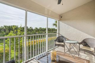 Lovely Estero Condo Community Perks and Pool Access - 9