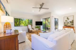 Monterey Beach House - direct beach access & plunge pool - 5