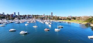 Absolute Waterfront with Oversized Private Terrace - Sydney - 8