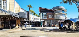 Stylish Apartment Close to Fox/Disney Studios - Centennial Park - 2