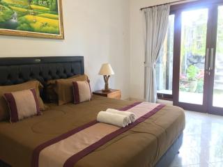 Surya Guest House Sanur - Sanur - 9