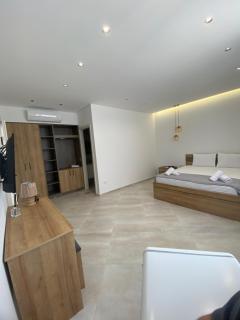 Lori Gardenia Hotel - 8