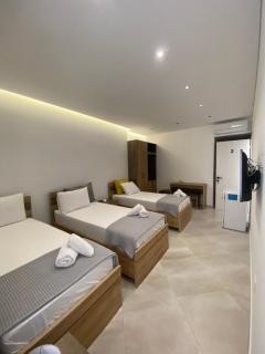 Lori Gardenia Hotel - Stjar - 6